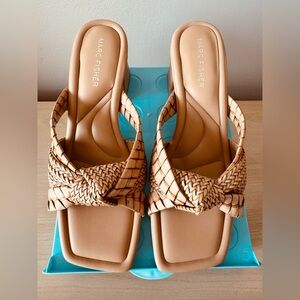 Marc Fisher Macki Tan Block Heel Slide Sandals / Size 9 / (Never Worn)